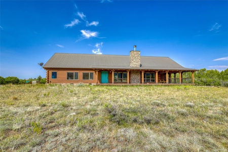 Chama Riverfront Home on Acreage with Scenic Railroad Views - image 1