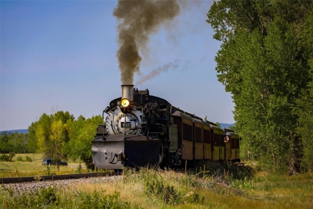 Chama Riverfront Home on Acreage with Scenic Railroad Views - image 4