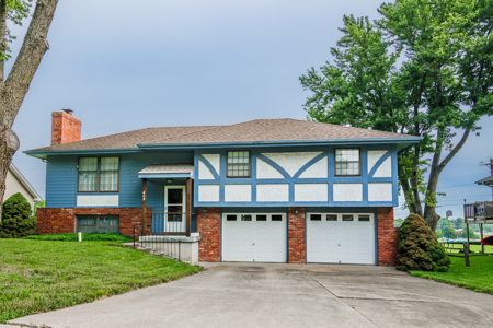 Cameron South Side Home For Sale - image 1