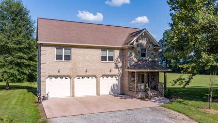 Dream Home in Rockhouse Trace Subdivision! - image 2