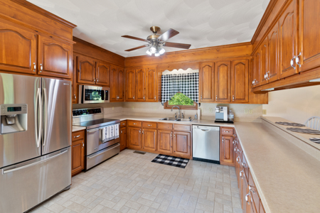 Dream Home in Rockhouse Trace Subdivision! - image 27