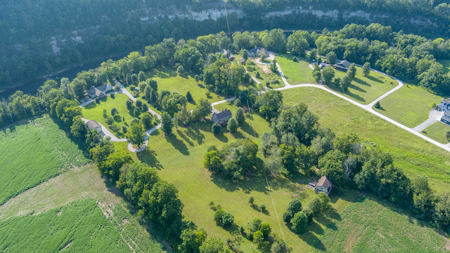 Dream Home in Rockhouse Trace Subdivision! - image 20