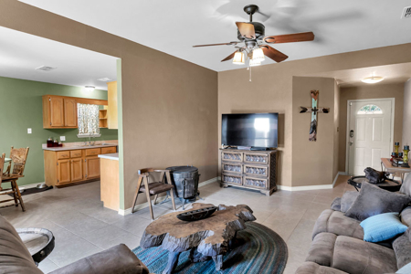 NAS-Kingsville and only 4 minutes from Texas A&M University - image 12