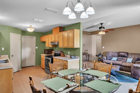 NAS-Kingsville and only 4 minutes from Texas A&M University - image 14