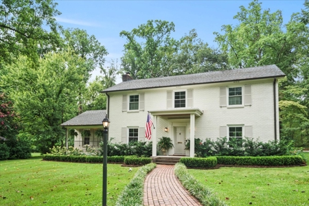 Elegant 4-Bedroom Colonial Revival Home On Large Lot, Cheraw, SC - image 8