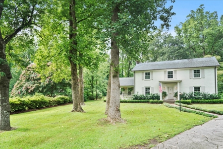 Elegant 4-Bedroom Colonial Revival Home On Large Lot, Cheraw, SC - image 14