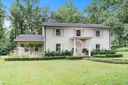 Elegant 4-Bedroom Colonial Revival Home On Large Lot, Cheraw, SC - image 5