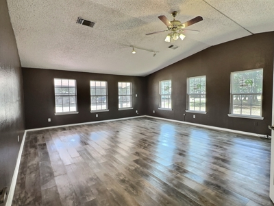 Thunderbird Bay Home Near Lake Brownwood TX with Balcony - image 8