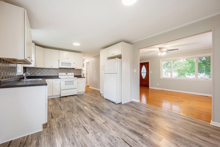 Brick Ranch Home for Sale in Giles County VA! - image 12