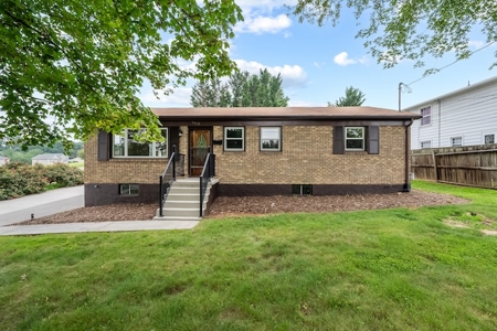 Brick Ranch Home for Sale in Giles County VA! - image 5