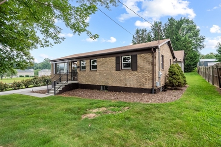 Brick Ranch Home for Sale in Giles County VA! - image 3