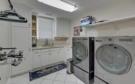 Stunning 5 Bedroom Home for Sale in Buford, Georgia - image 17