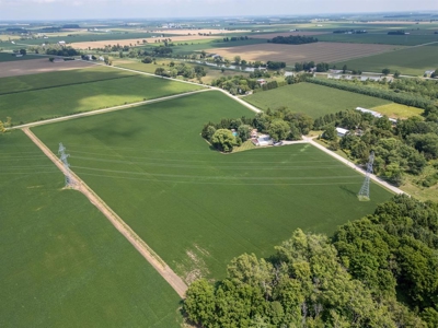 A Chatham-Kent Retreat Made for Family, Comfort & Country Living - image 31