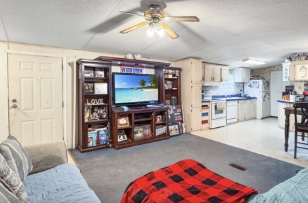 River Community With 2Bed/2Bath Home For Sale In Ft. White, FL - image 11