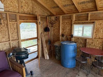 Mountain Property For Sale with One Room Ready for your Finish - image 8