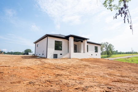 4 bedroom 2 bath New Construction Home for Sale in Loretto TN - image 6