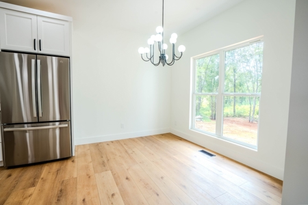 4 bedroom 2 bath New Construction Home for Sale in Loretto TN - image 13