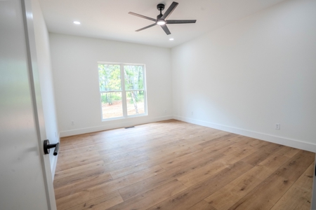 4 bedroom 2 bath New Construction Home for Sale in Loretto TN - image 37