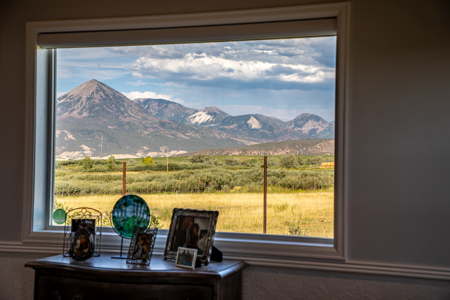 Country Home For Sale with Ample Water Rights on 40 Acres - image 40