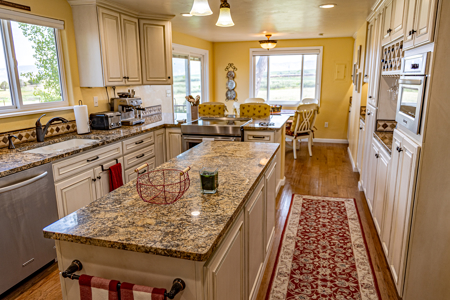 Country Home For Sale with Ample Water Rights on 40 Acres - image 31