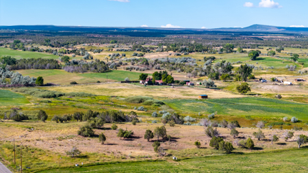 Country Home For Sale with Ample Water Rights on 40 Acres - image 13