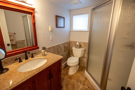 Country Home For Sale with Ample Water Rights on 40 Acres - image 9