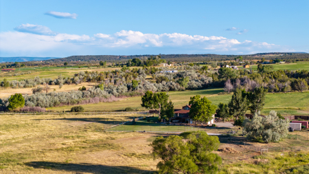 Country Home For Sale with Ample Water Rights on 40 Acres - image 22