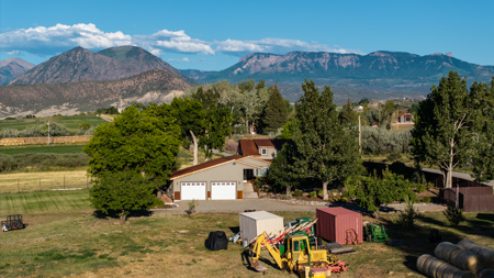 Country Home For Sale with Ample Water Rights on 40 Acres - image 23