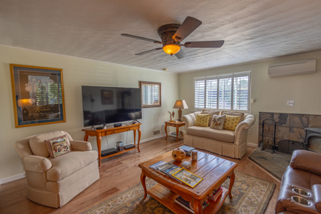 Country Home For Sale with Ample Water Rights on 40 Acres - image 1