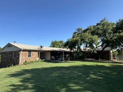 Country home on 15 acres Wilburton, Oklahoma - image 16