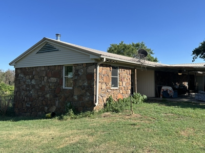 Country home on 15 acres Wilburton, Oklahoma - image 17