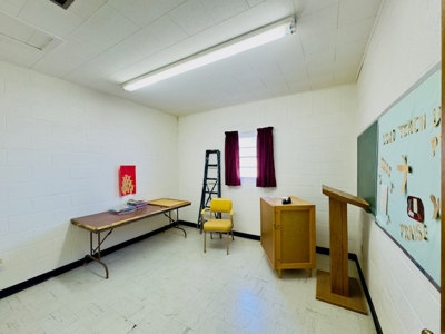 Full of Possibilities Church & Lots for Sale in Fort Stockton, TX - image 24