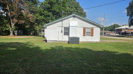 3 bed 2 bath on 3 lots in Rector Arkansas for sale - image 7