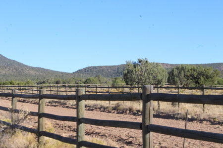 Fully Fenced Ranch Property for Sale in Northern Arizona - image 2