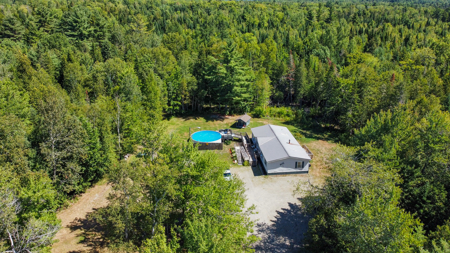 3 Bedroom Ranch on 2.2 Acres with Pool  - Lee, Maine - image 9