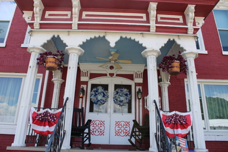 Clarington OH 4 Square Victorian Century home w/apartments - image 4