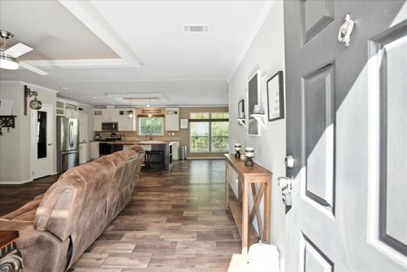 Versatile Property – Residential or Commercial Use with Acreage - image 2