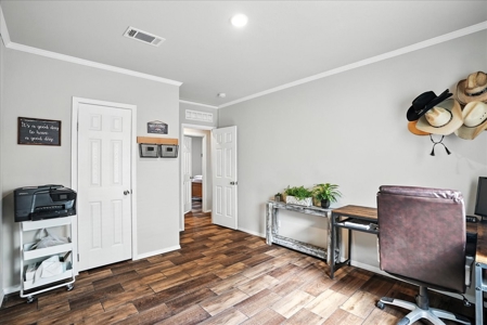 Versatile Property – Residential or Commercial Use with Acreage - image 20