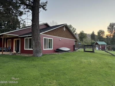 Naches, WA Country Home For Sale - image 42
