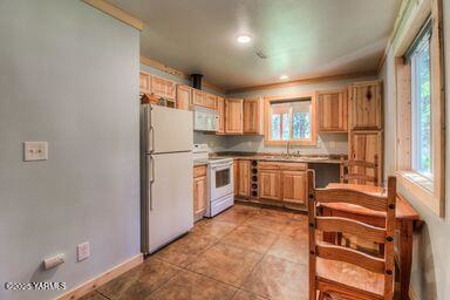 Naches, WA Country Home For Sale - image 14
