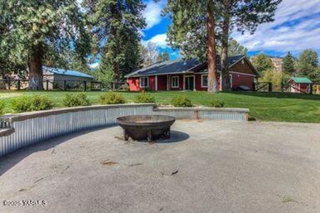 Naches, WA Country Home For Sale - image 10