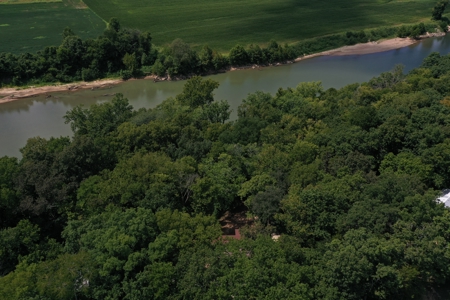 Charming Riverfront Cabin on the Gasconade in Mt. Sterling, MO - image 3