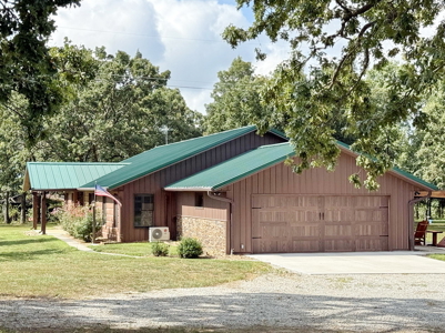 Private Ozark Retreat – Custom Ranch Home with Shop, Shed, and Ac - image 2