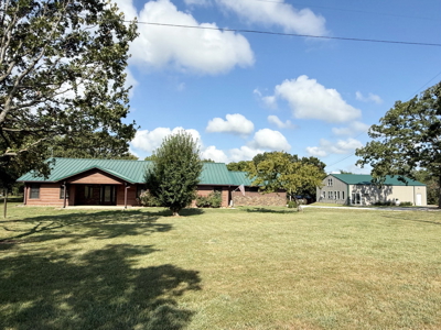 Private Ozark Retreat – Custom Ranch Home with Shop, Shed, and Ac - image 5
