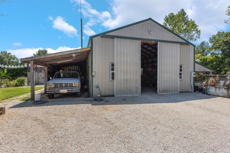 Home on 7 acres with cabin and Buffalo River access - image 39