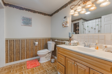Home on 7 acres with cabin and Buffalo River access - image 28