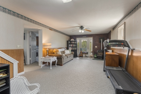 Home on 7 acres with cabin and Buffalo River access - image 25