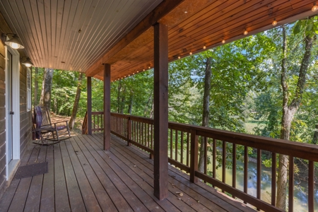 Home on 7 acres with cabin and Buffalo River access - image 43