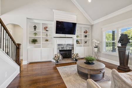 Country Home for Sale in Williamson County, Tennessee - image 9