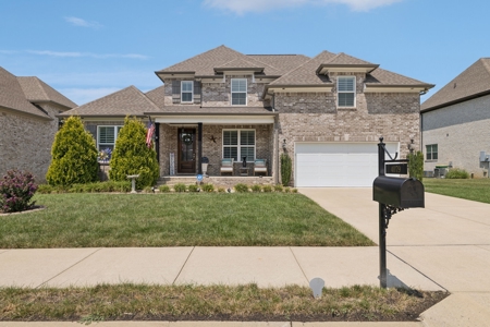 Country Home for Sale in Williamson County, Tennessee - image 1